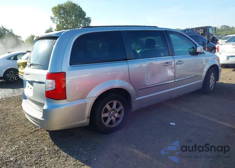 2011 Chrysler Town & Country Touring from USA, damaged, VIN 2A4RR5DG9BR745642